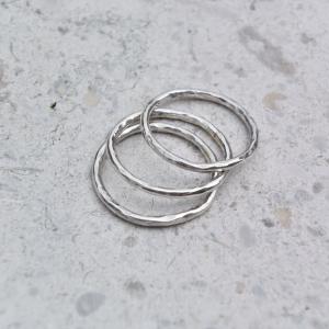 JODIE McKENZIE STUDIO Silver Layered Band Rings 