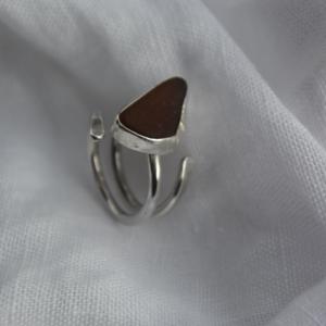 JODIE McKENZIE STUDIO Brown Sea Glass Wrapped Band Ring 