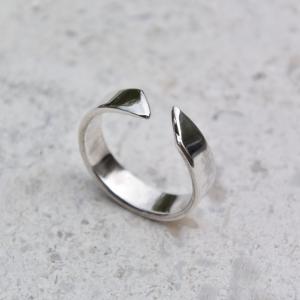 JODIE McKENZIE STUDIO Silver Split Band Ring